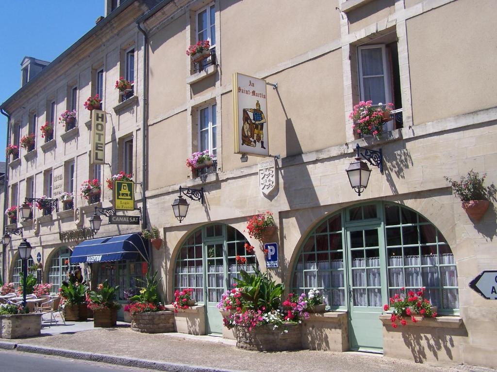 Hostellerie Saint Martin- Logis Hotel Et Restaurant Creully sur Seulles Ngoại thất bức ảnh