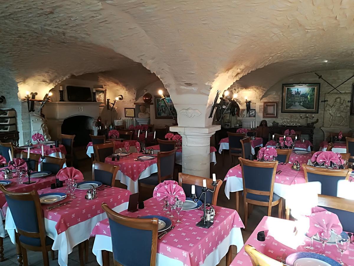 Hostellerie Saint Martin- Logis Hotel Et Restaurant Creully sur Seulles Ngoại thất bức ảnh