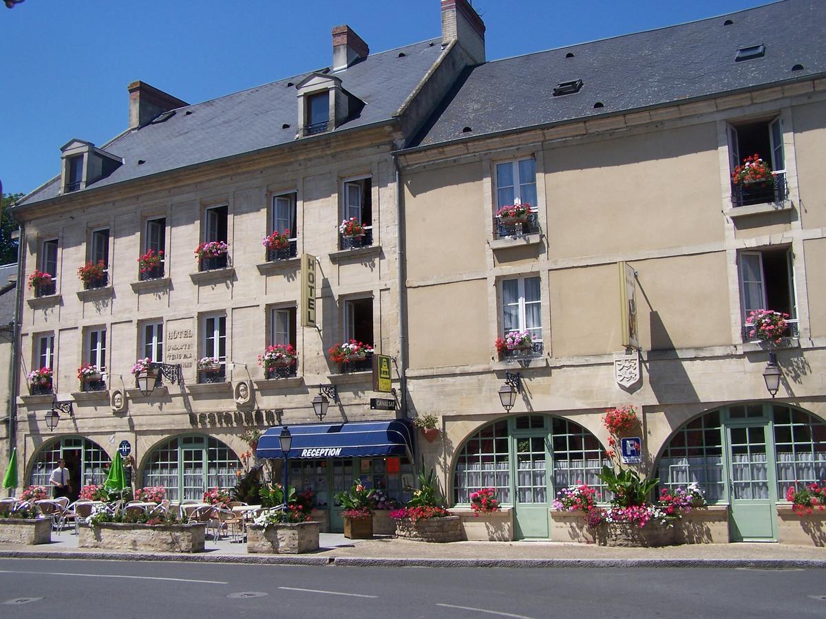 Hostellerie Saint Martin- Logis Hotel Et Restaurant Creully sur Seulles Ngoại thất bức ảnh