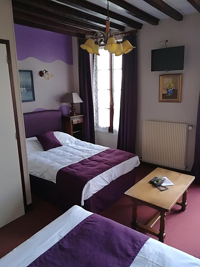 Hostellerie Saint Martin- Logis Hotel Et Restaurant Creully sur Seulles Ngoại thất bức ảnh